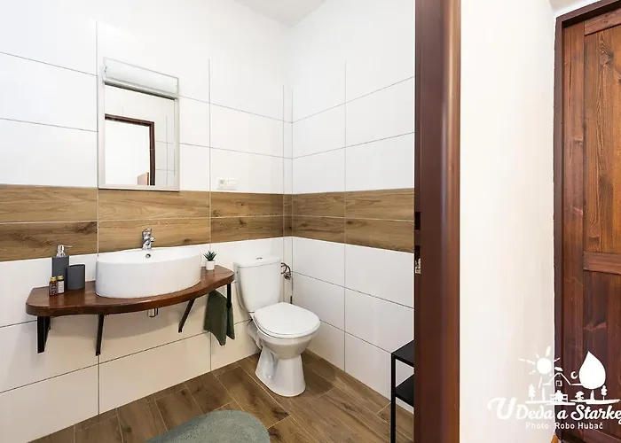 Tatil Evi U Deda A Starkej